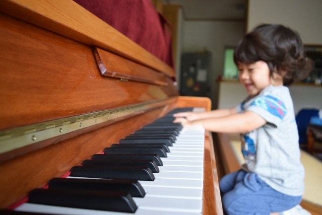 保育園児の習い事　ピアノ