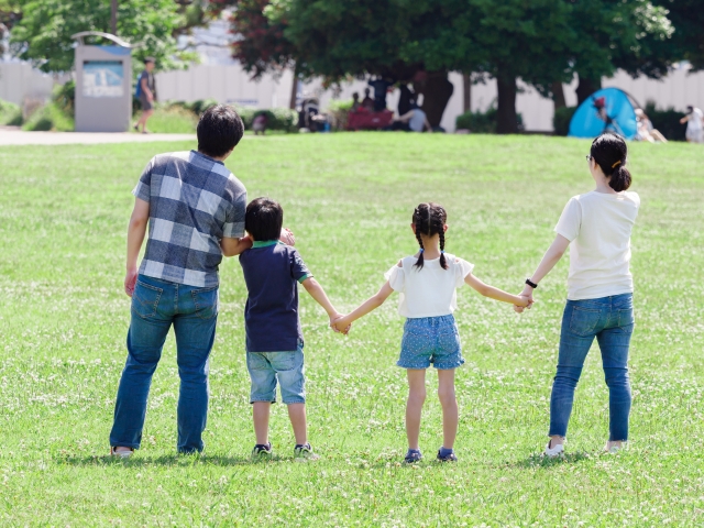 「いつも仕事に行ってくれてお金を稼いできてくれてありがとう」。意外? 当然?　半数以上が夫を尊敬！